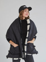 Load image into Gallery viewer, Malena Puffer Wrap Black
